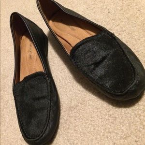 Barely worn, super comfy with textured toe